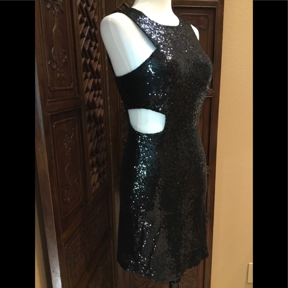 🔥 TEEZE ME DRESS SIZE 3/4 - Picture 5 of 8